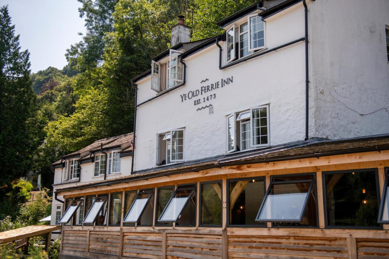 Ye Old Ferrie Inn 사이몬즈얏 외부 사진